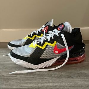 Nike Lebron 18s Tune Squad - M 11